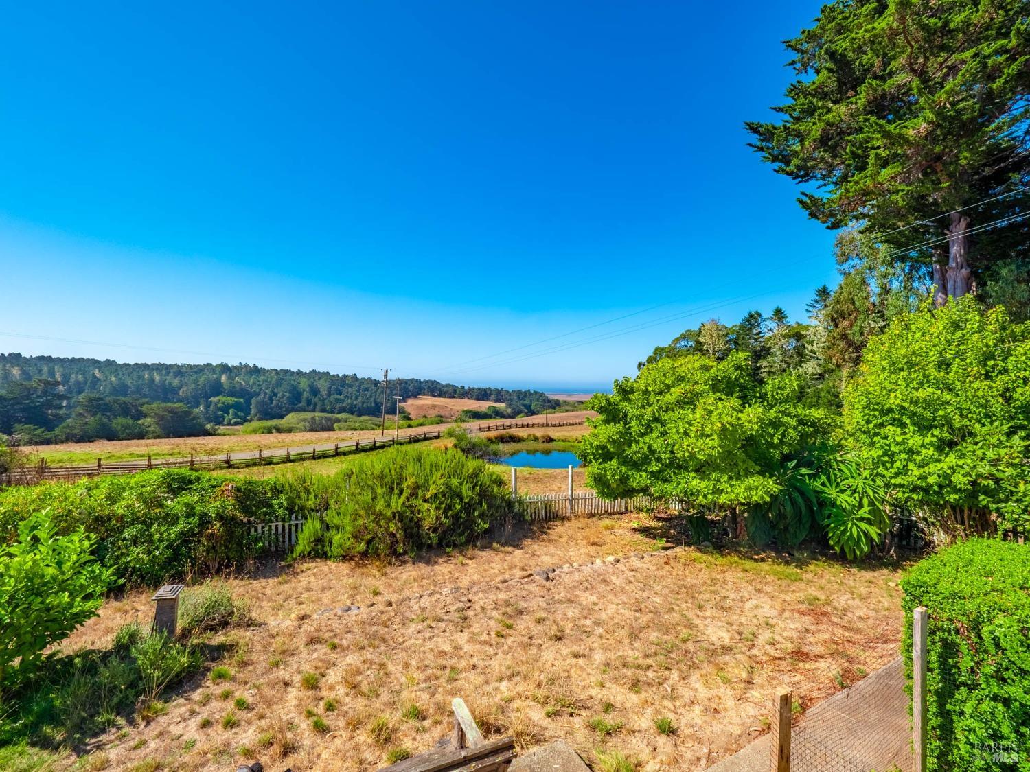 43500 Crispin Road Manchester CA 95459