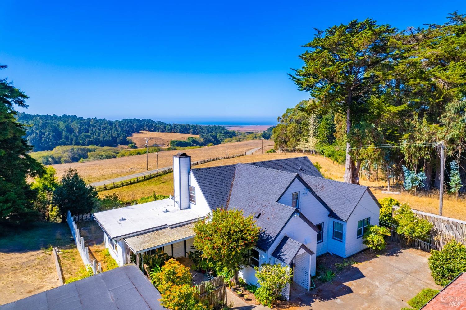 43500 Crispin Road Manchester CA 95459