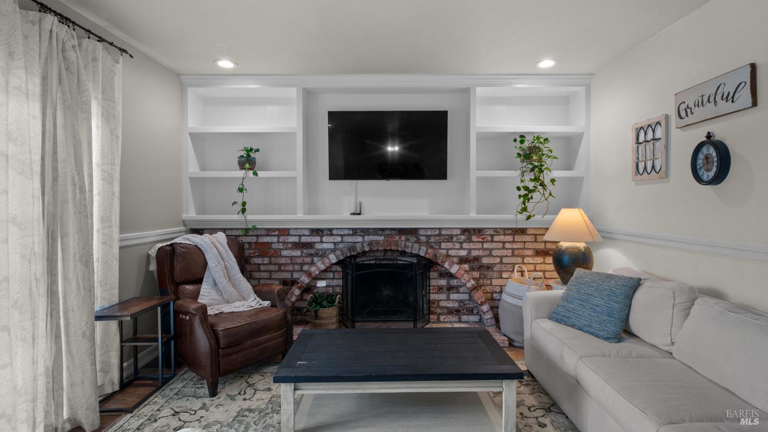 185 Midvale Drive Vacaville CA 95687