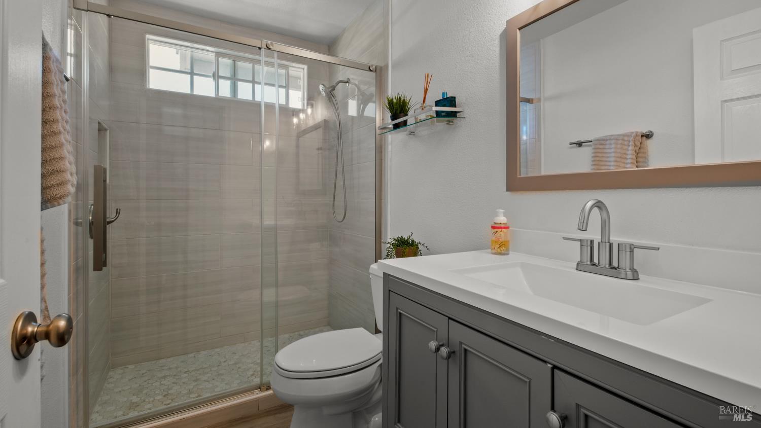 185 Midvale Drive Vacaville CA 95687
