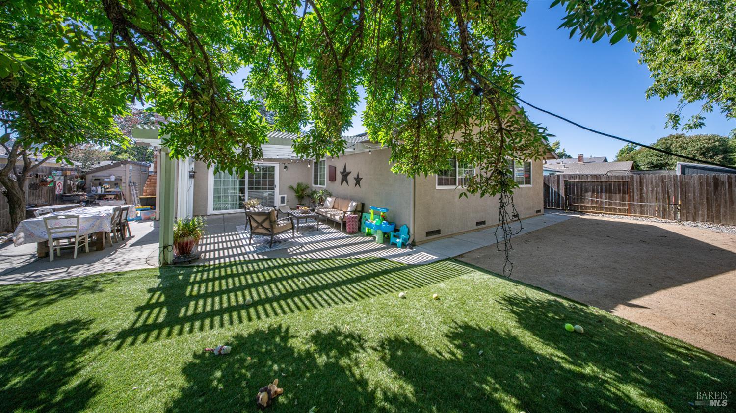 185 Midvale Drive Vacaville CA 95687