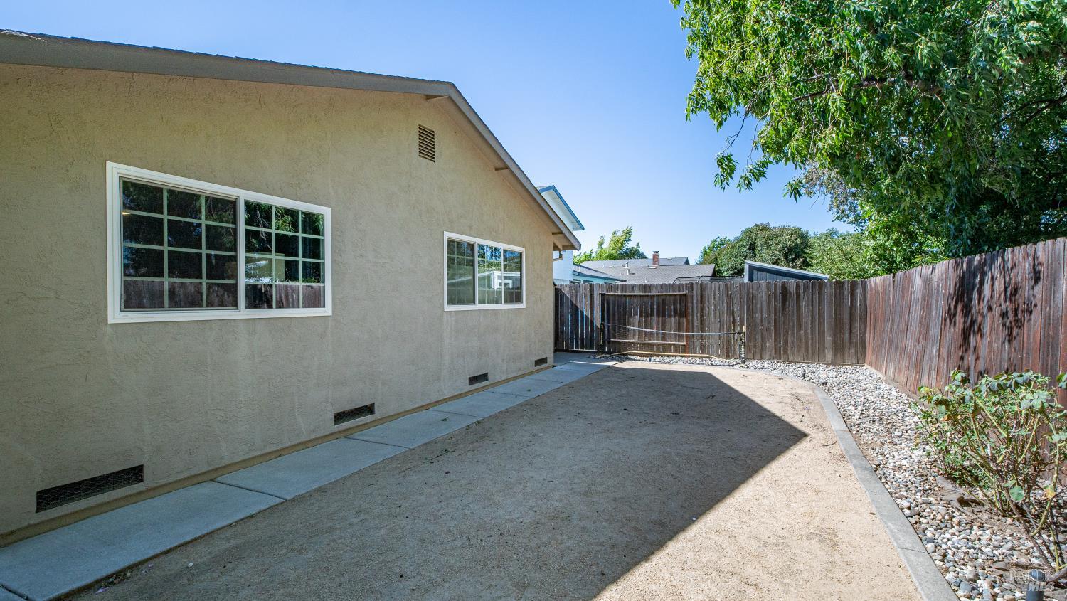 185 Midvale Drive Vacaville CA 95687