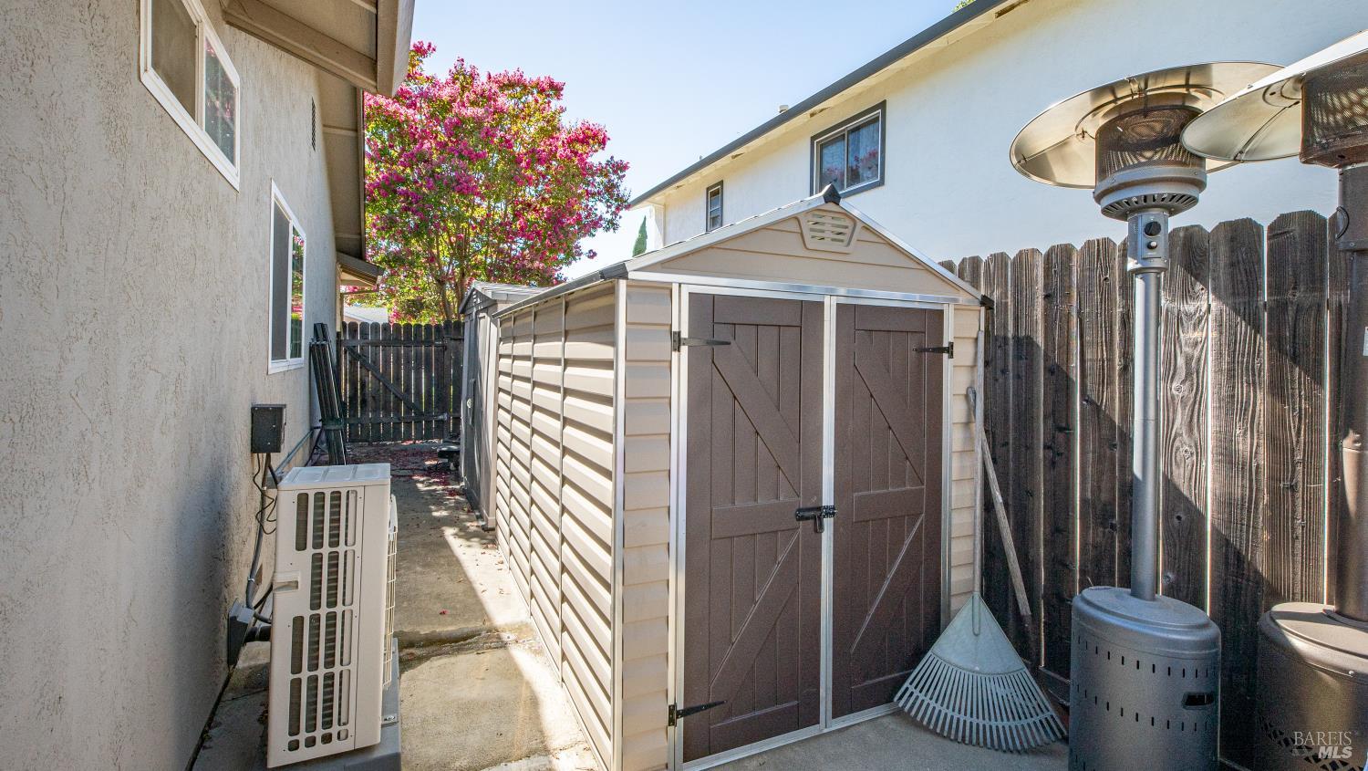 185 Midvale Drive Vacaville CA 95687