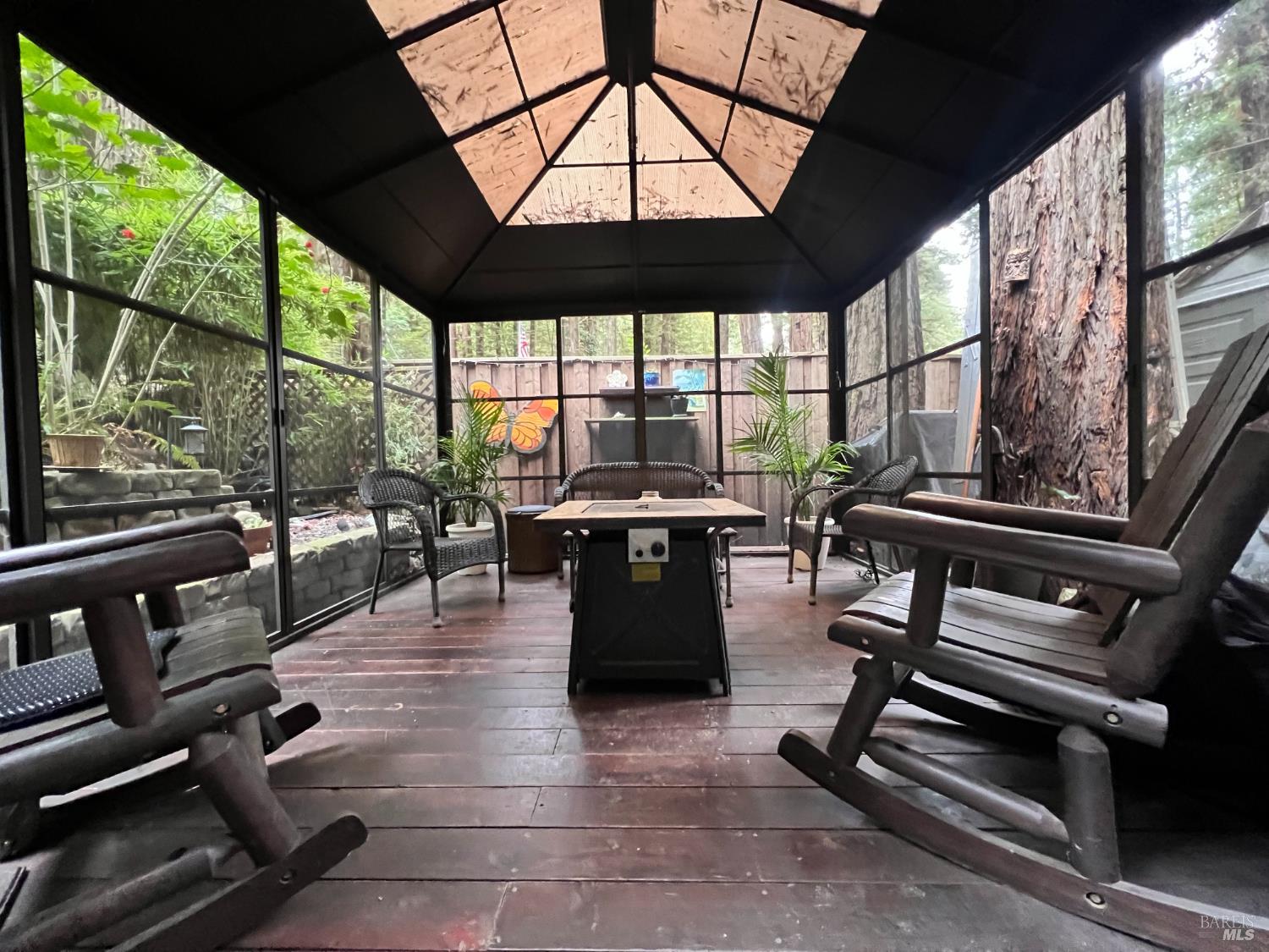 14592 Canyon 1 Road Guerneville CA 95446