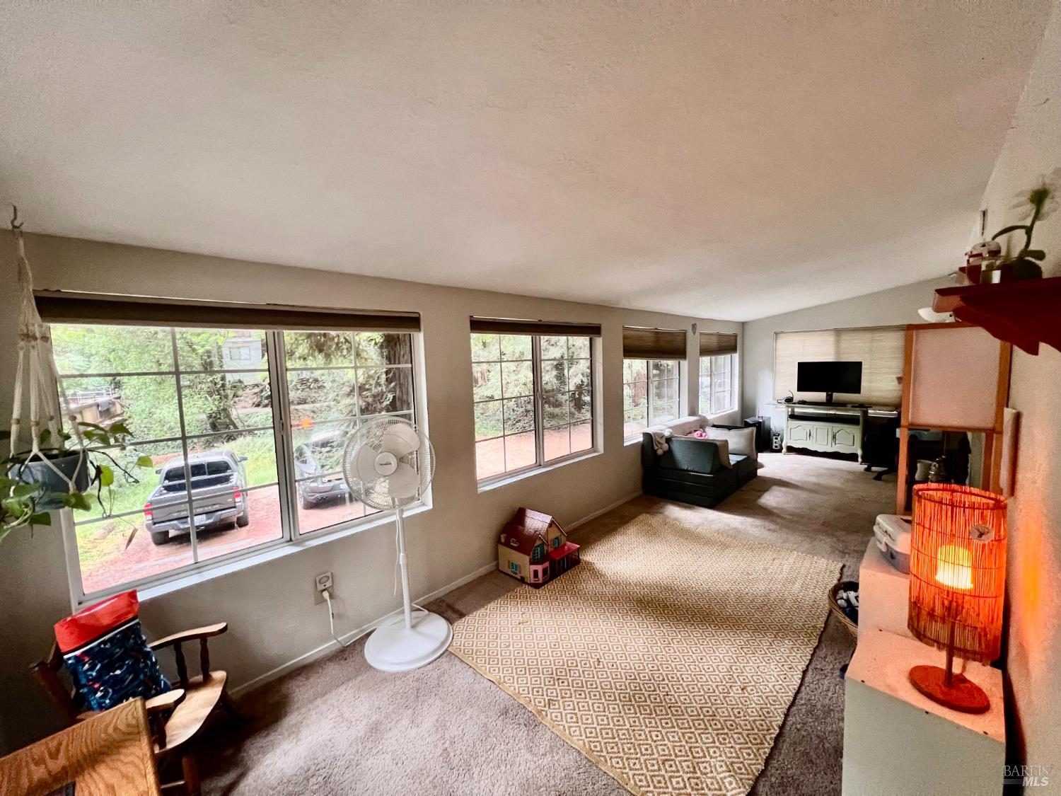 14592 Canyon 1 Road Guerneville CA 95446
