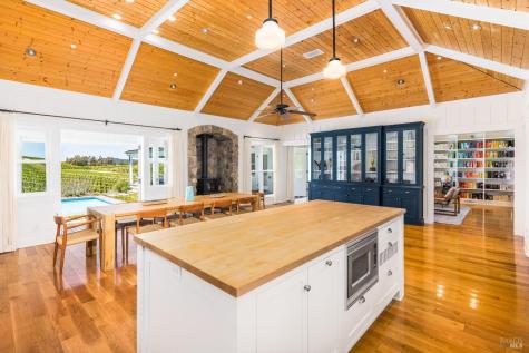 5561 Sonoma Mountain Road Santa Rosa CA 95404