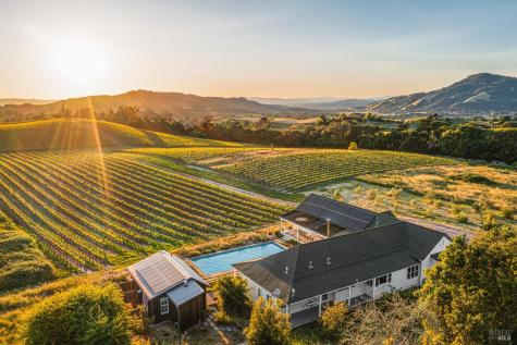 5561 Sonoma Mountain Road Santa Rosa CA 95404