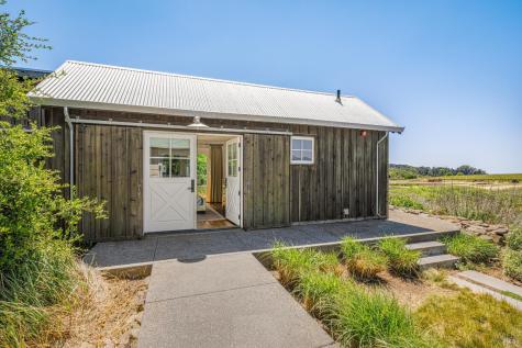 5561 Sonoma Mountain Road Santa Rosa CA 95404