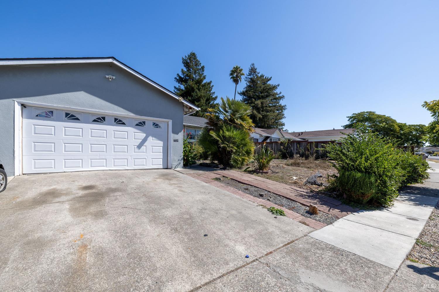7534 Adrian Drive Rohnert Park CA 94928