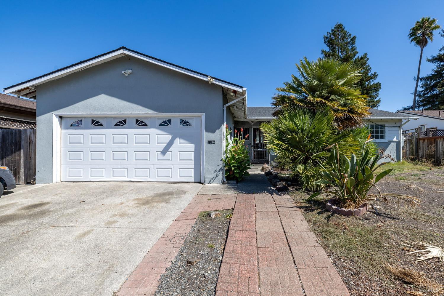 7534 Adrian Drive Rohnert Park CA 94928