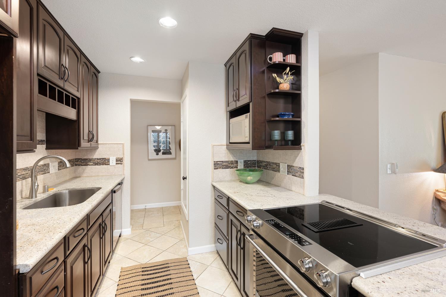 860 Yeoman Court Vacaville CA 95687