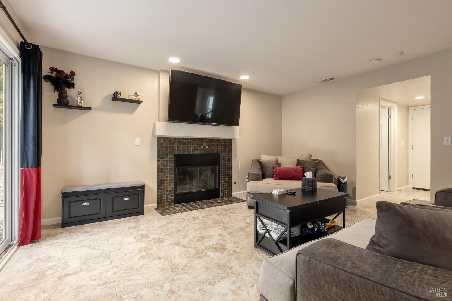 927 Arbor Oaks Drive Vacaville CA 95687
