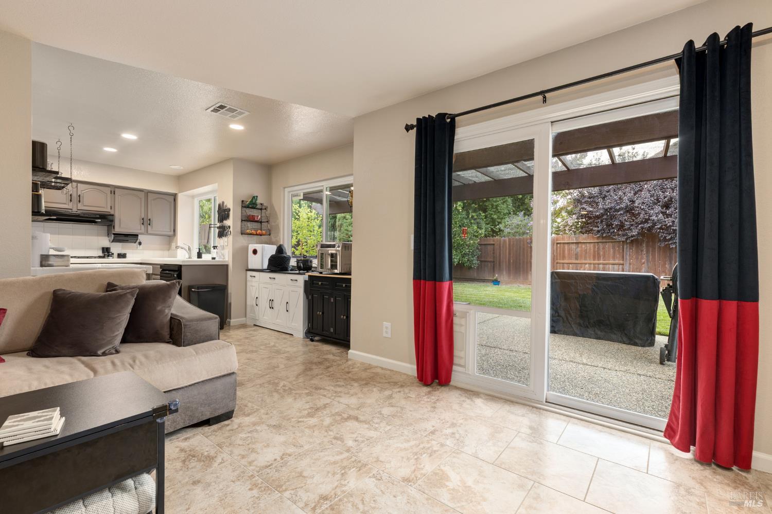 927 Arbor Oaks Drive Vacaville CA 95687