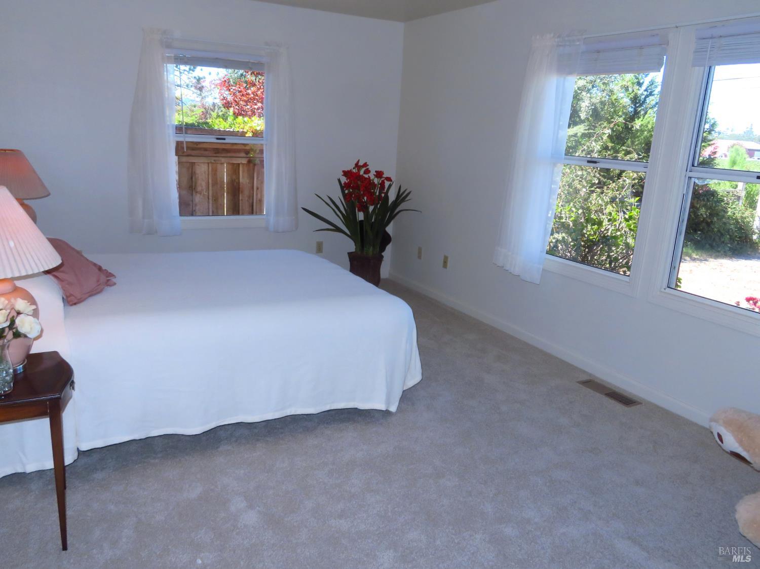 1640 Sanders Road Windsor CA 95492