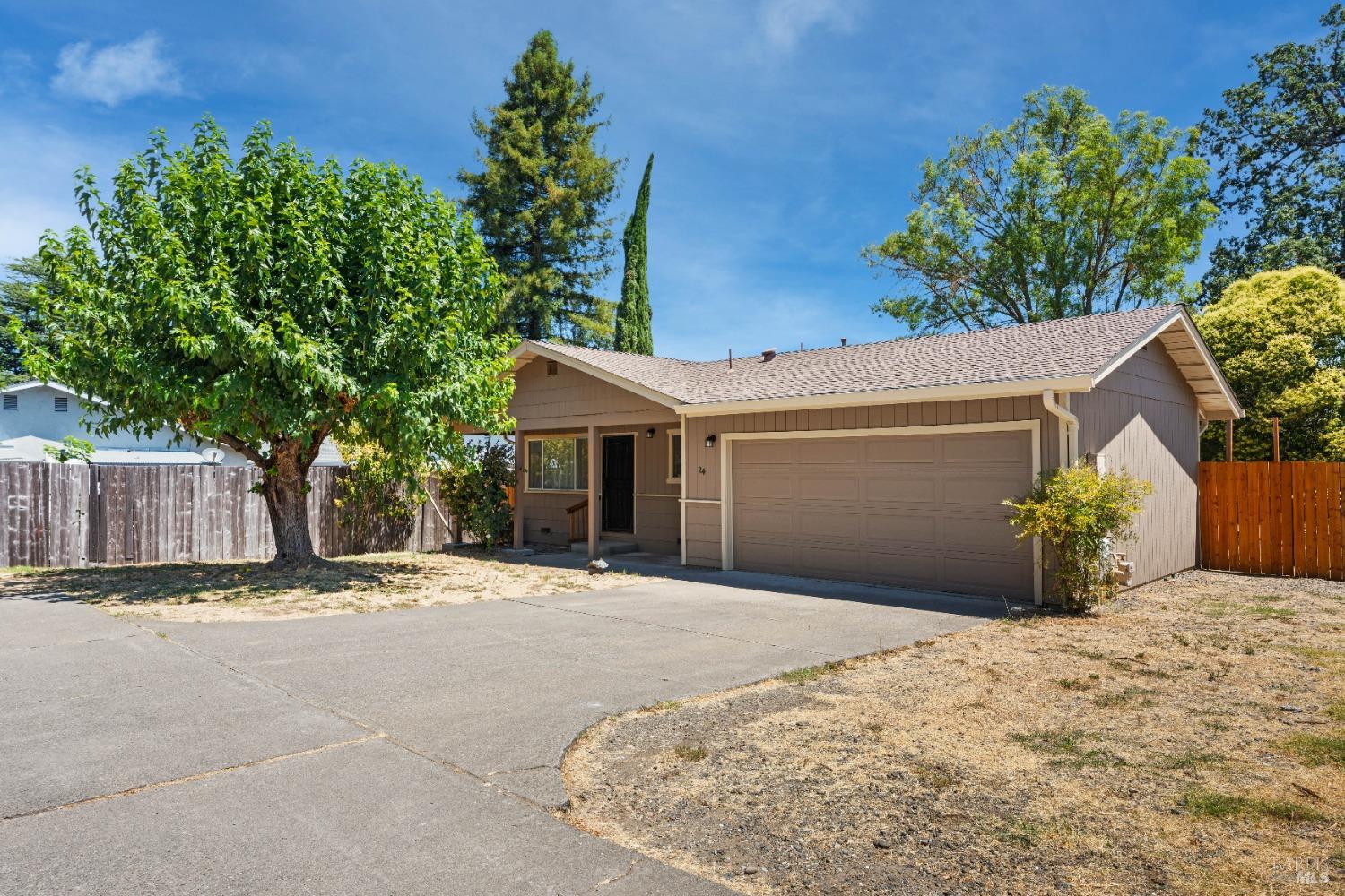 24 Whitmore Lane Ukiah CA 95482