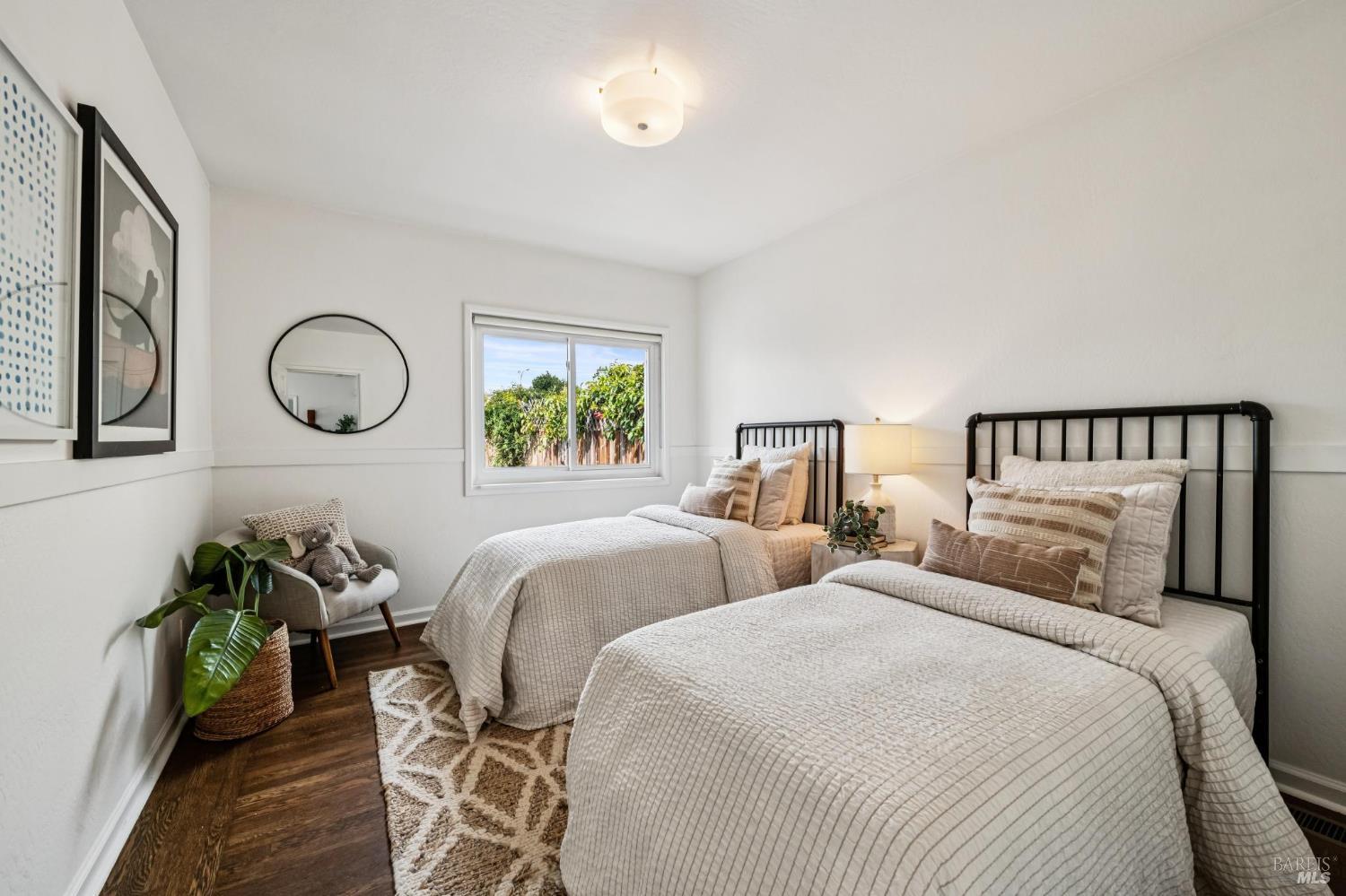 382 43rd Street Oakland CA 94609