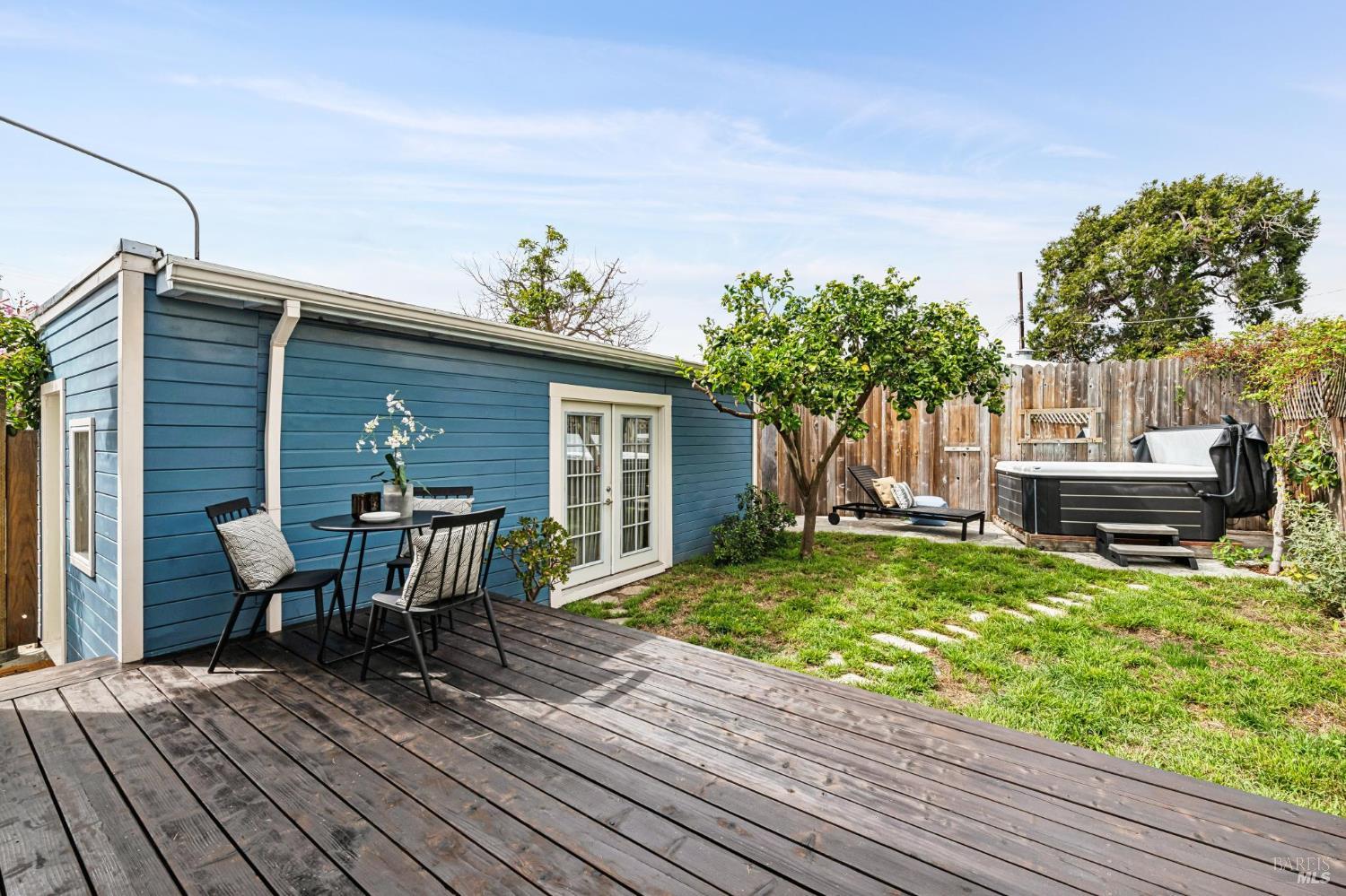 382 43rd Street Oakland CA 94609
