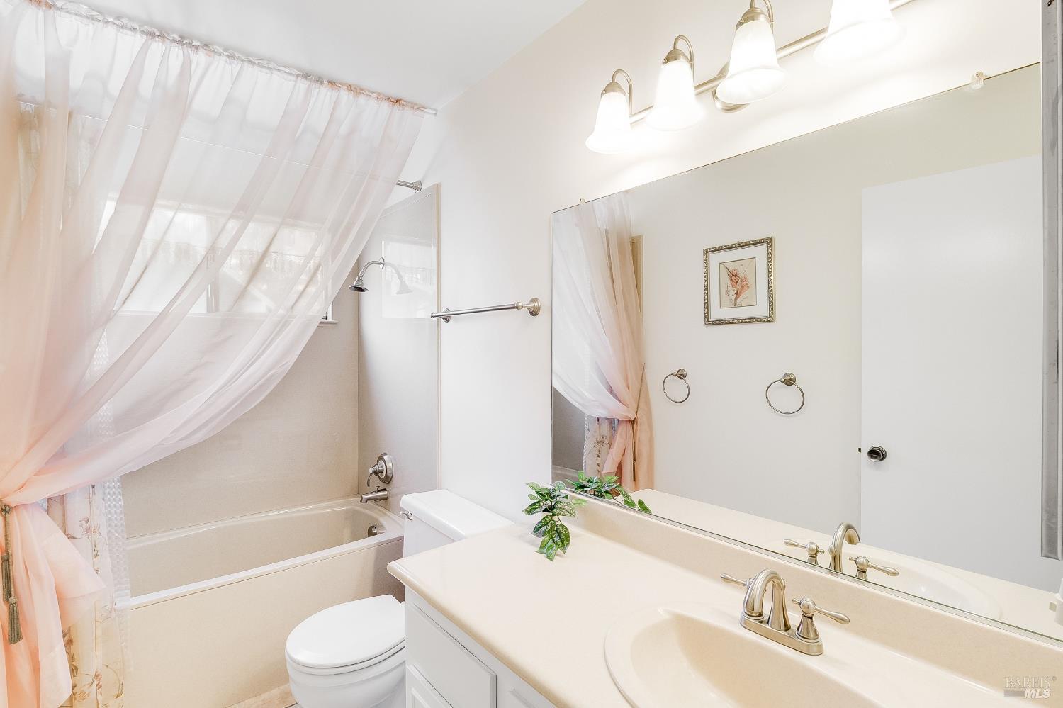 131 White Chapel Drive Benicia CA 94510