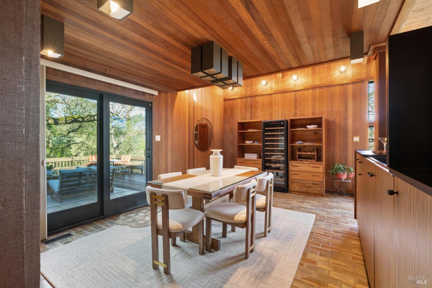14 Oak Grove Way Napa CA 94559