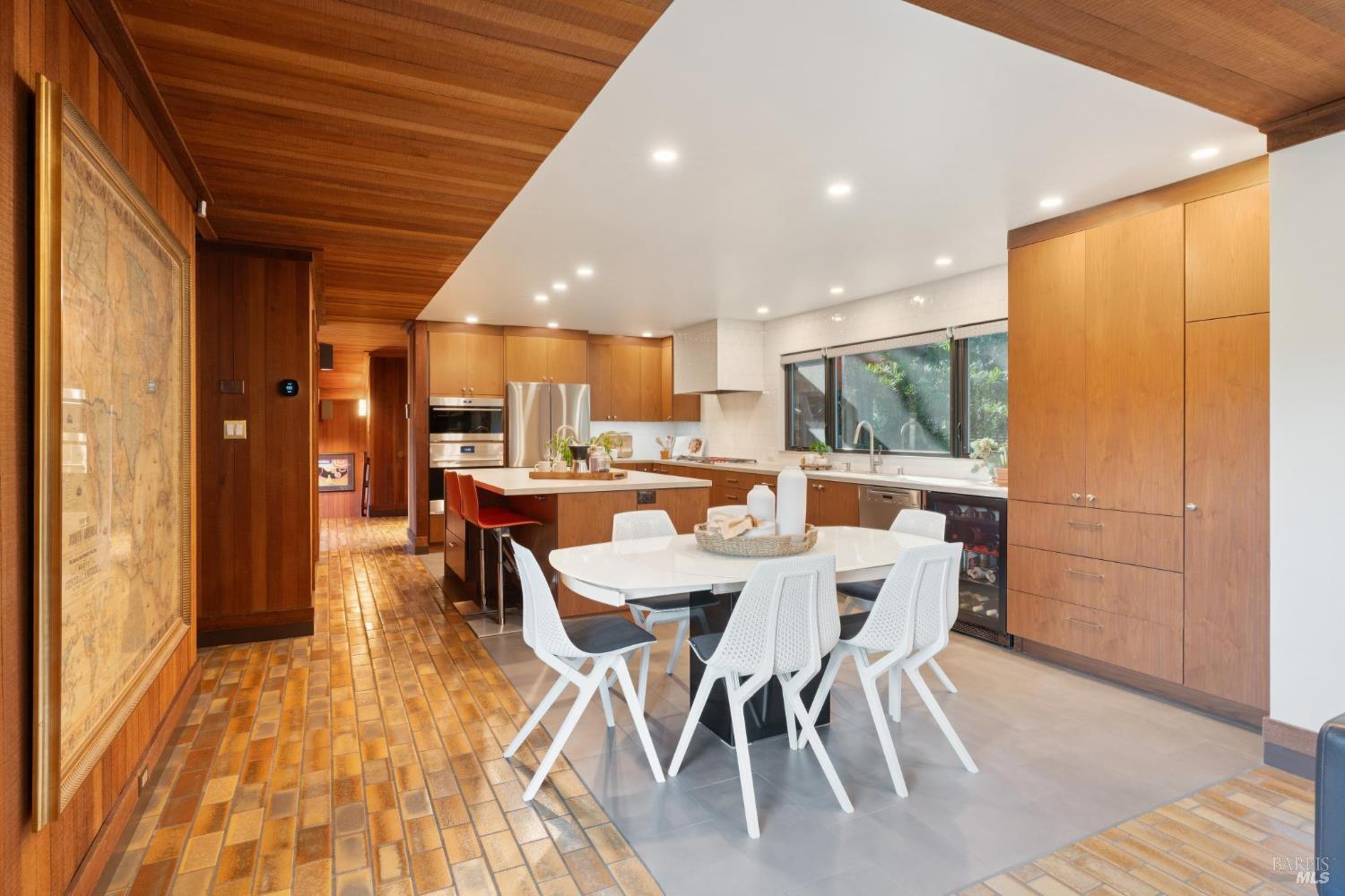 14 Oak Grove Way Napa CA 94559