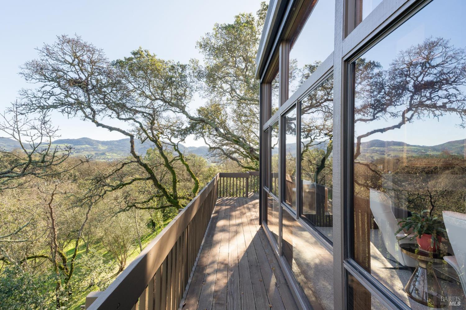 14 Oak Grove Way Napa CA 94559