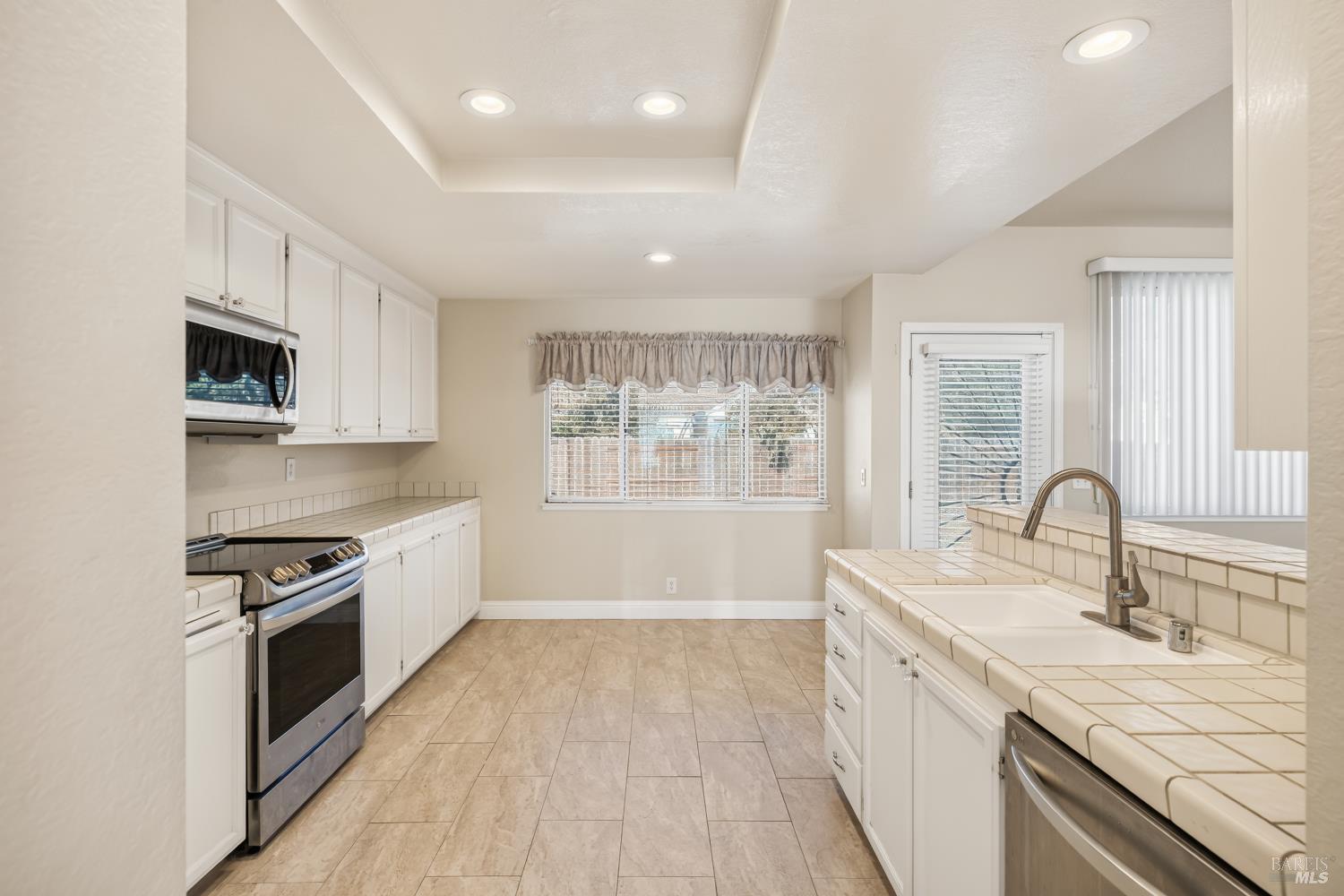 370 Engell Court Suisun City CA 94585
