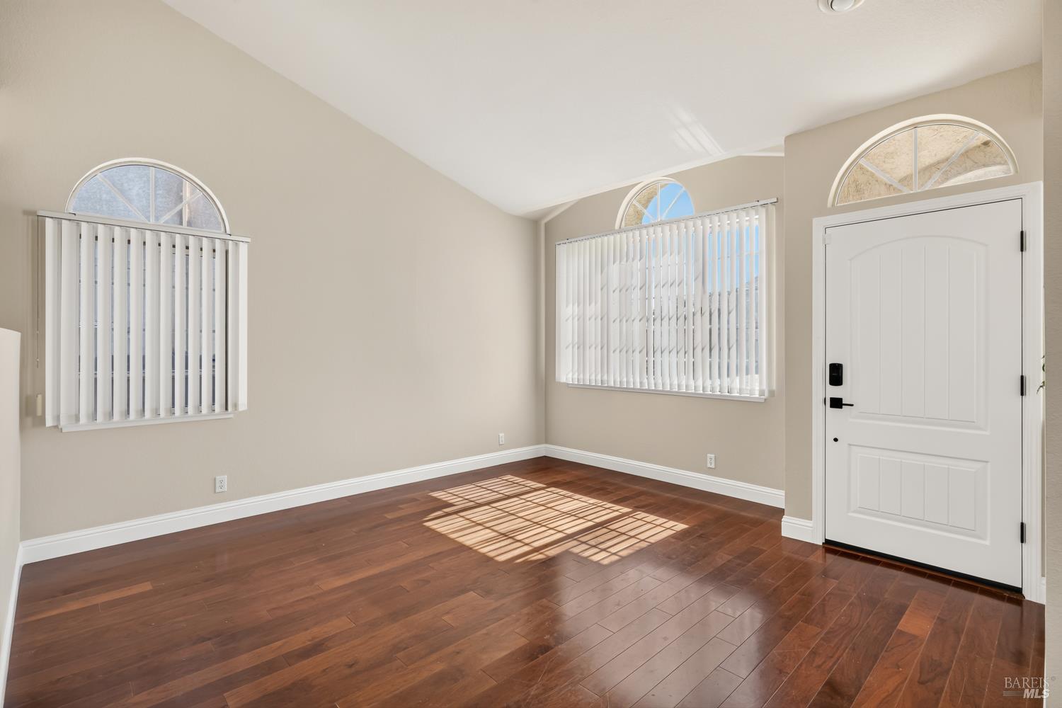 370 Engell Court Suisun City CA 94585