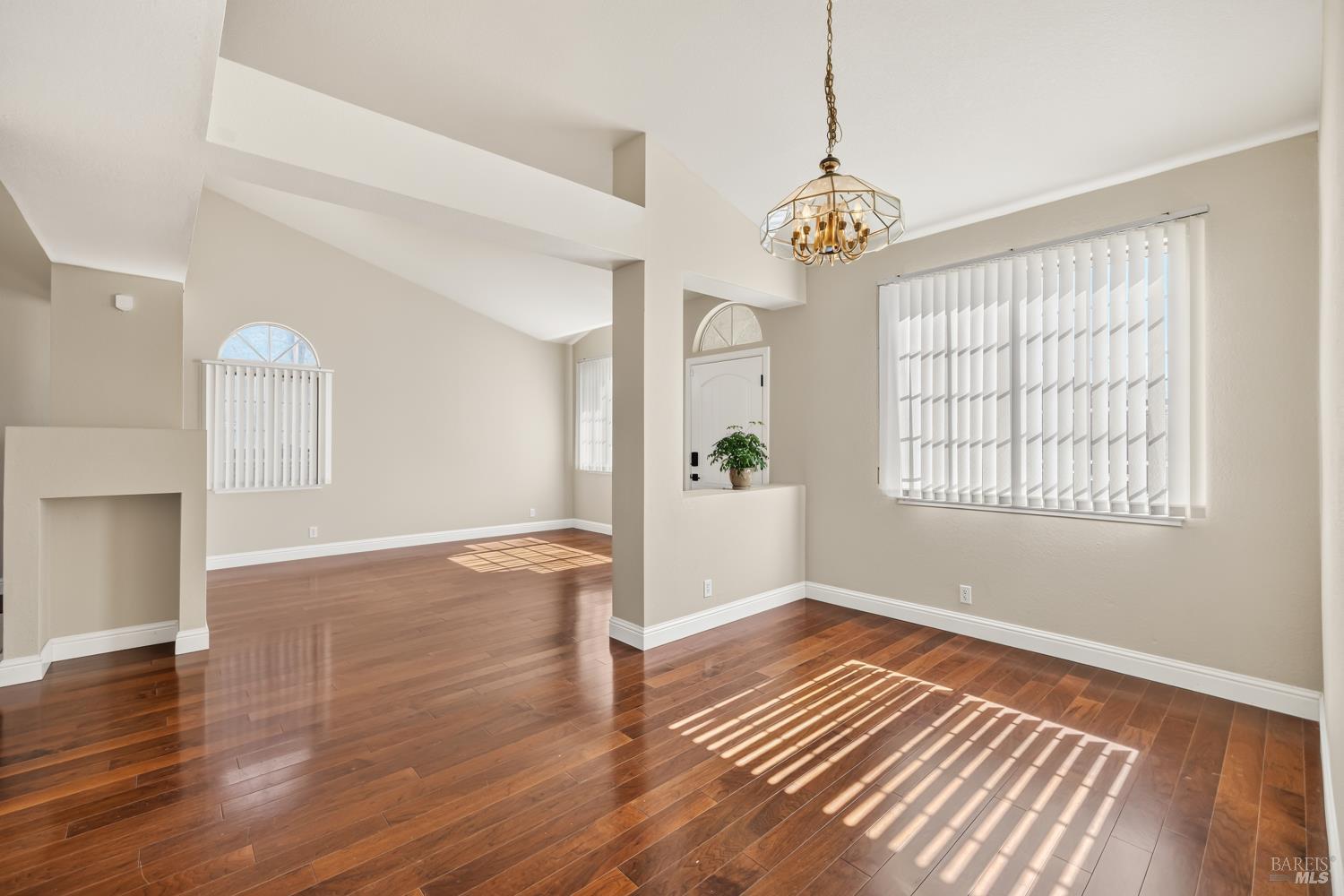 370 Engell Court Suisun City CA 94585