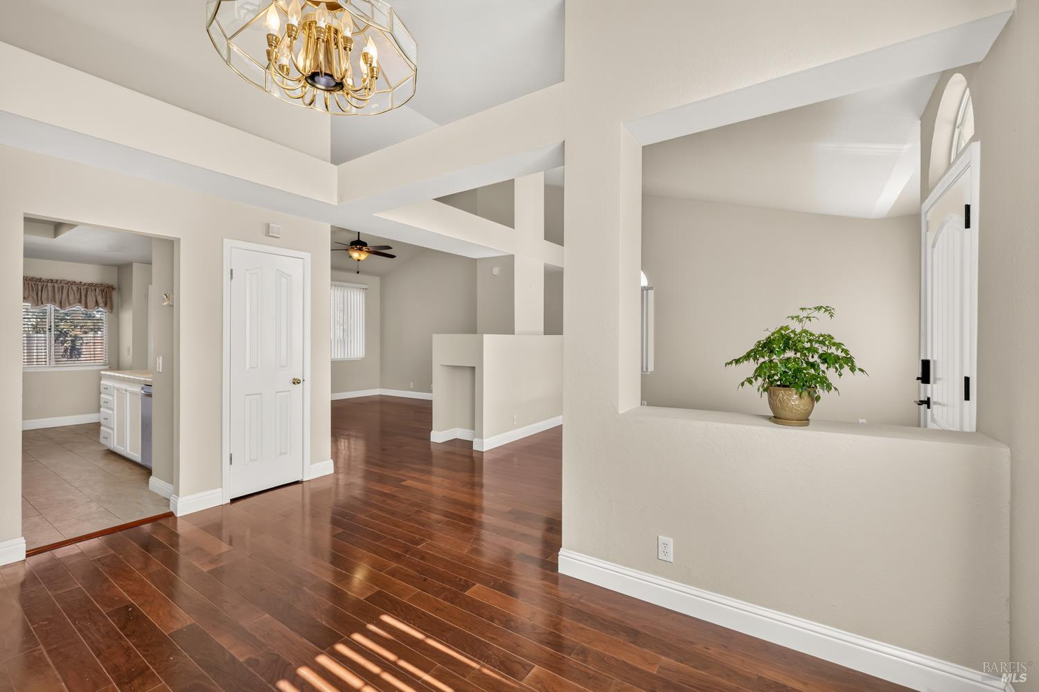 370 Engell Court Suisun City CA 94585