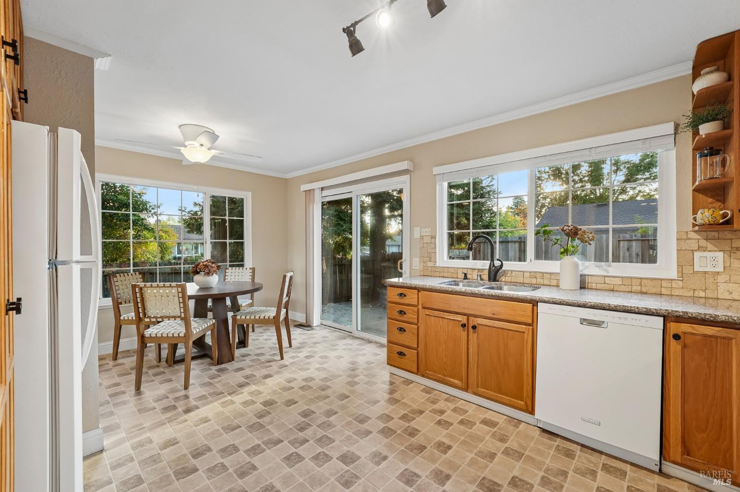 8799 Lancaster Drive Rohnert Park CA 94928