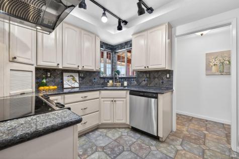 1029 Ely Boulevard S Petaluma CA 94954