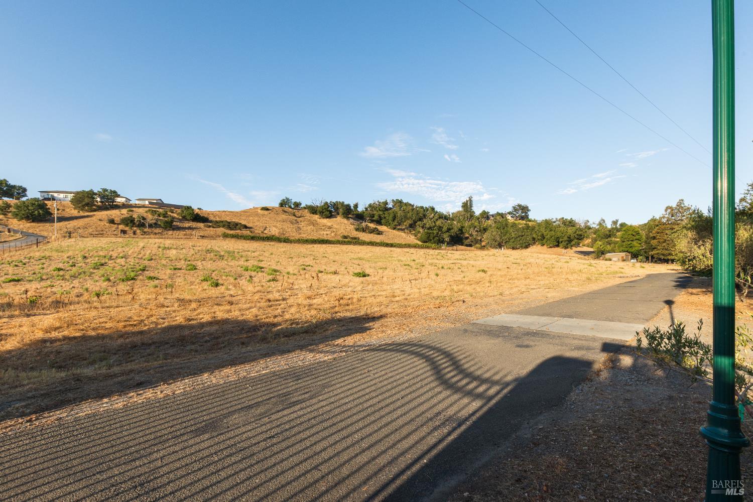 1889 Riebli Road Santa Rosa CA 95404