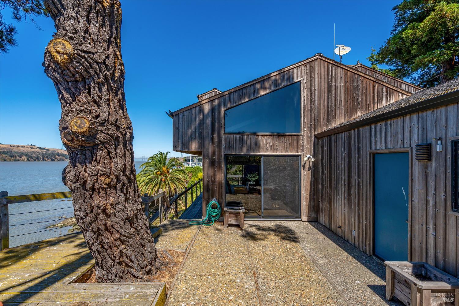 598 Cove Way Benicia CA 94510