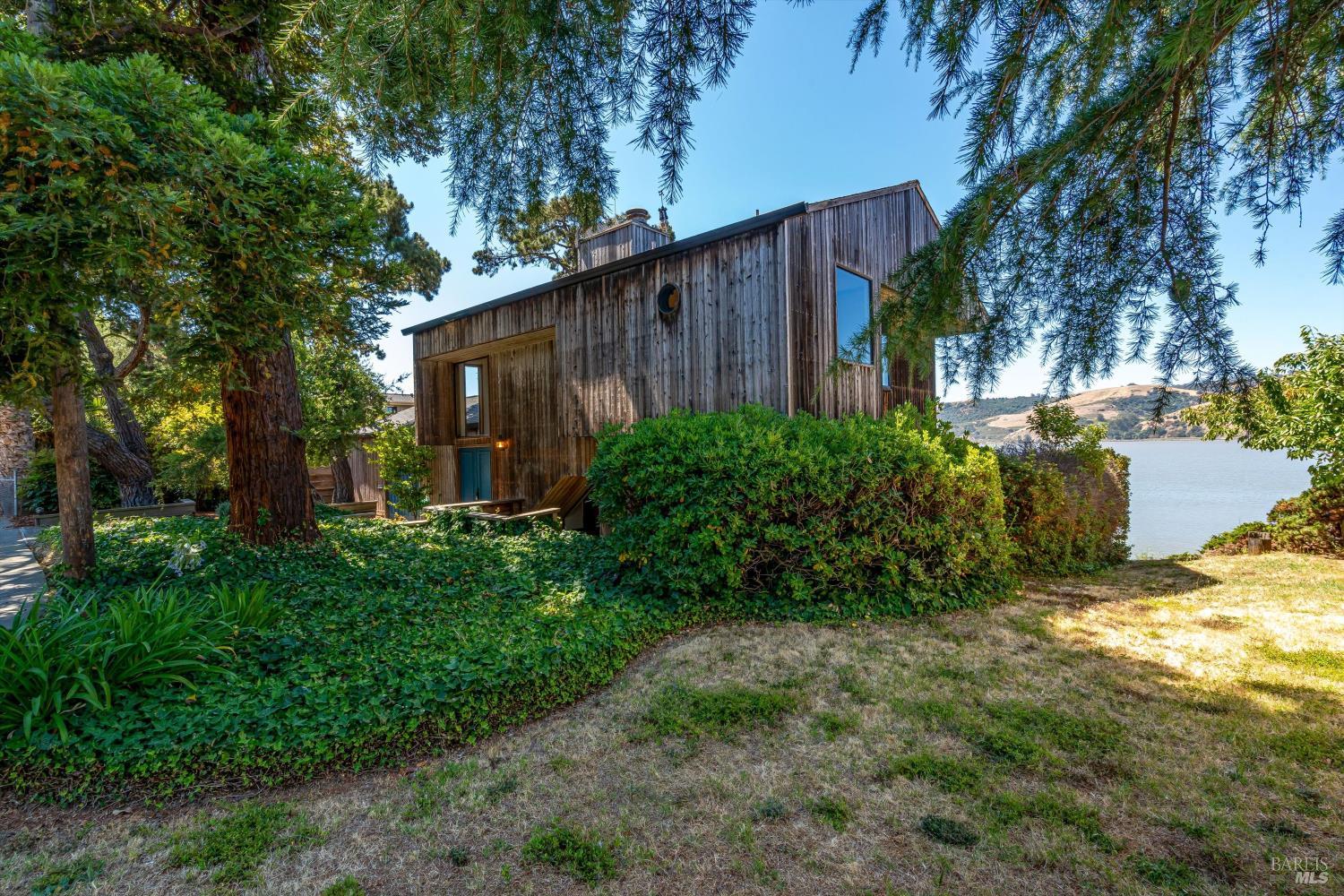 598 Cove Way Benicia CA 94510