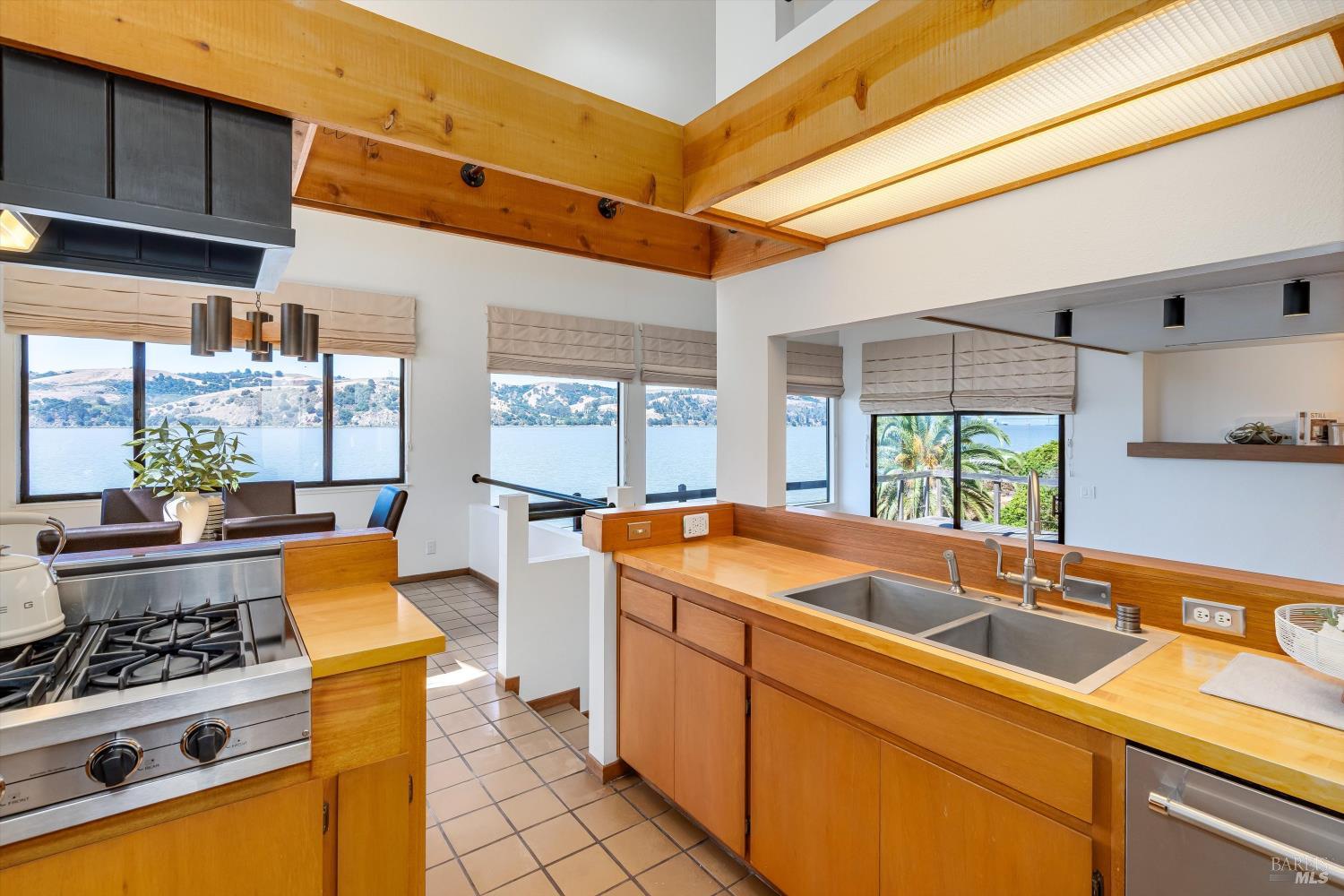598 Cove Way Benicia CA 94510