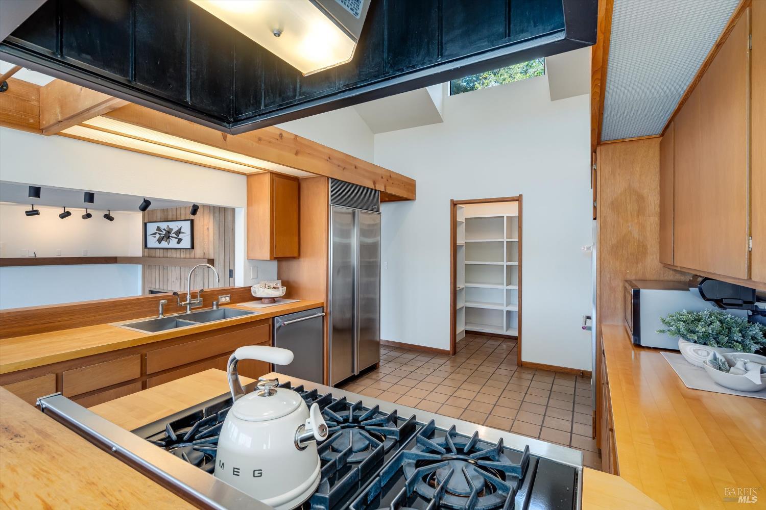 598 Cove Way Benicia CA 94510
