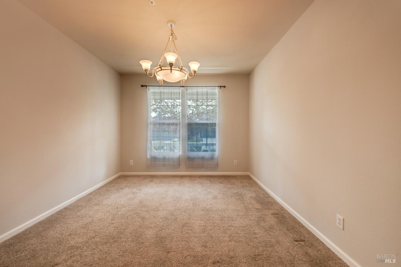 308 Ranch House Drive Cloverdale CA 95425