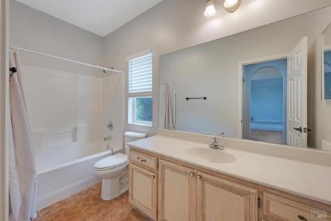 308 Ranch House Drive Cloverdale CA 95425