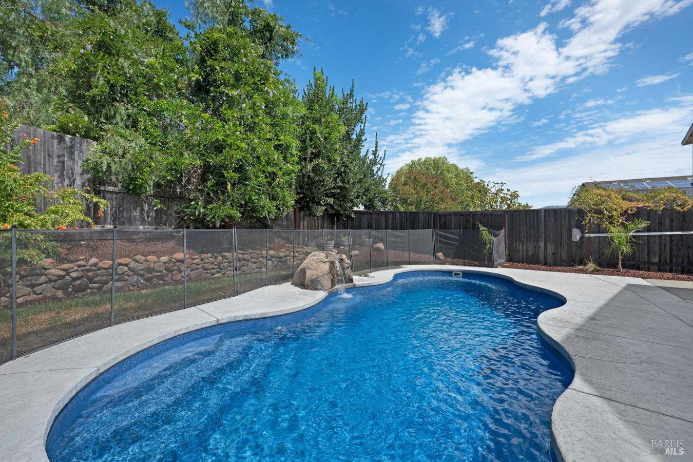 308 Ranch House Drive Cloverdale CA 95425