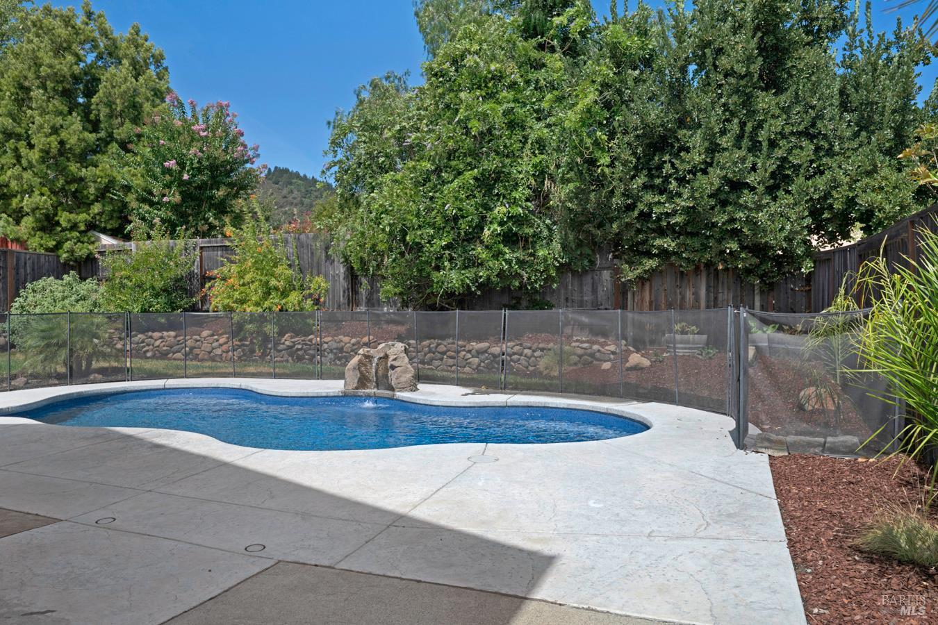 308 Ranch House Drive Cloverdale CA 95425