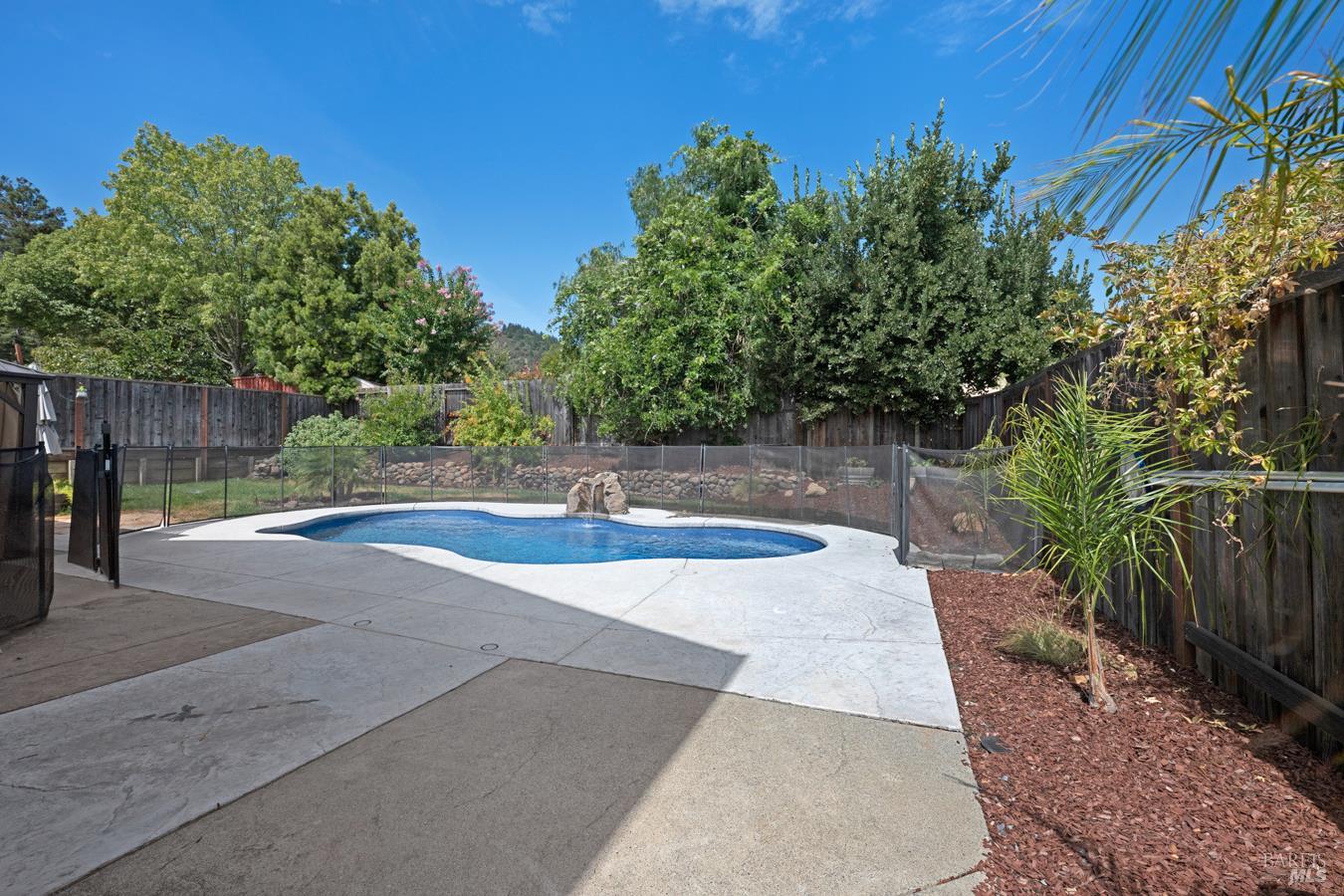 308 Ranch House Drive Cloverdale CA 95425