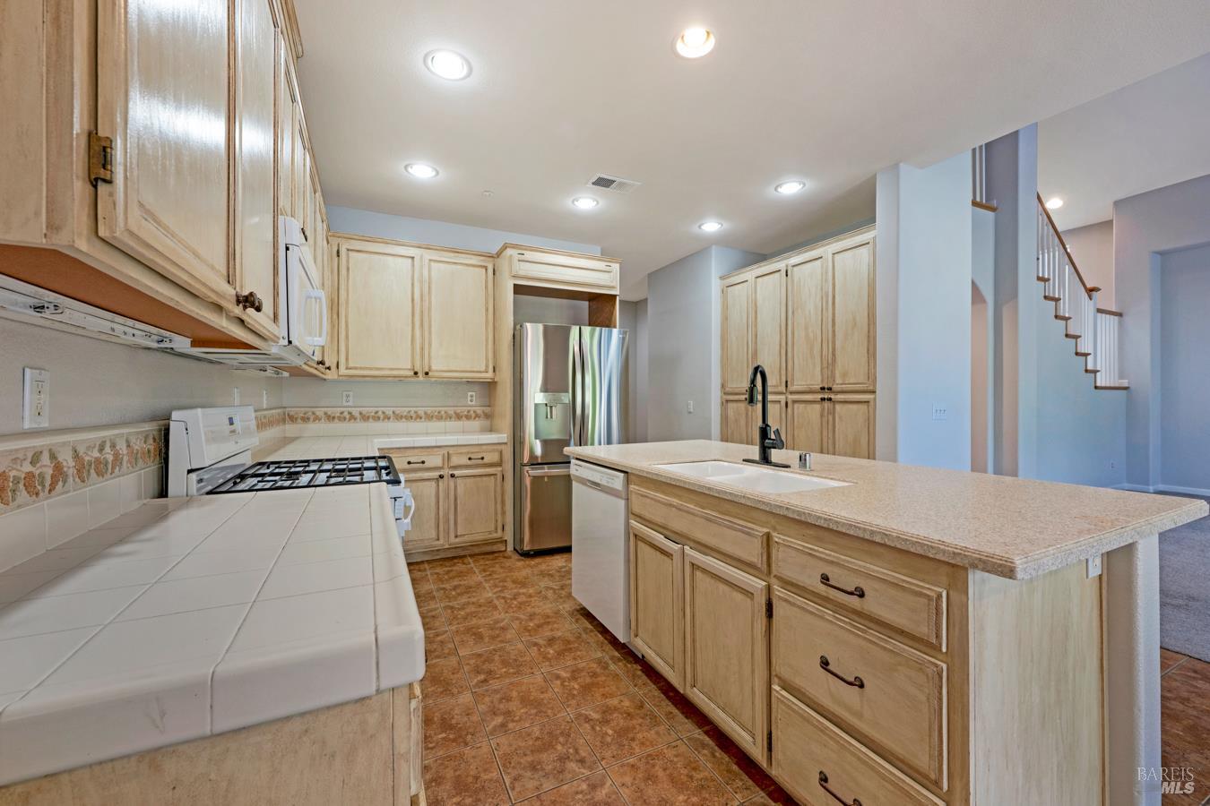 308 Ranch House Drive Cloverdale CA 95425