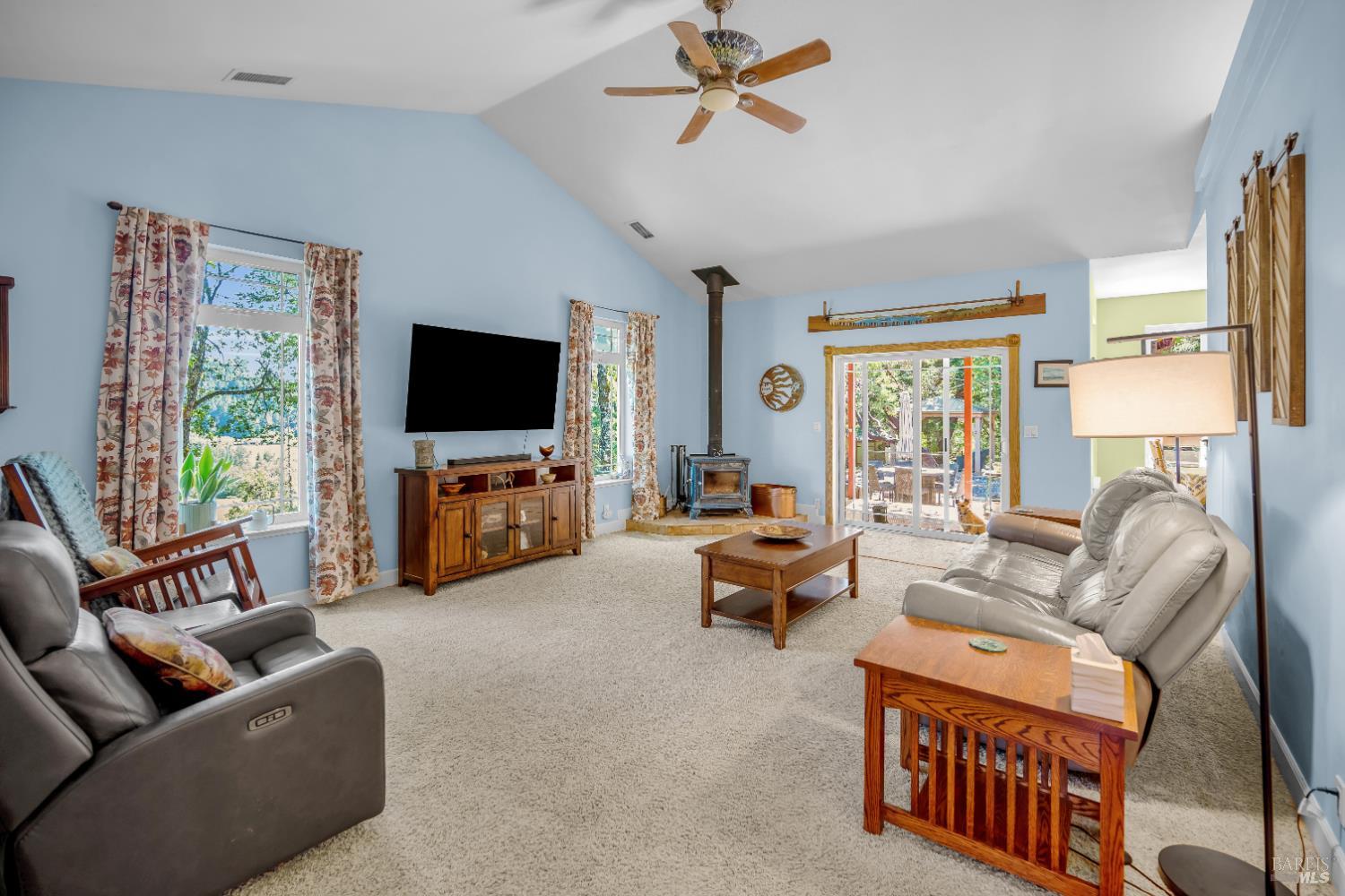 3970 Canyon Road Willits CA 95490