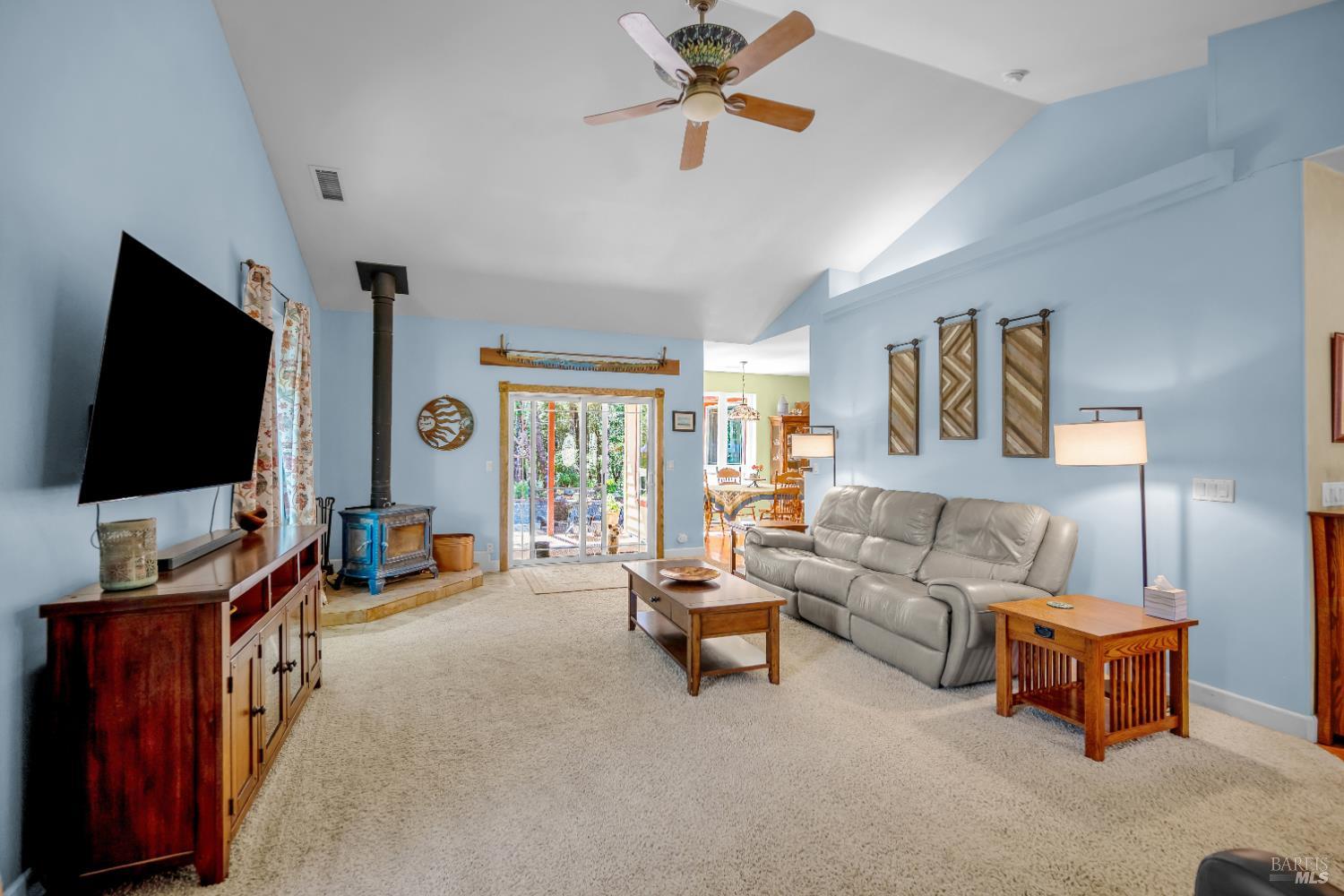 3970 Canyon Road Willits CA 95490