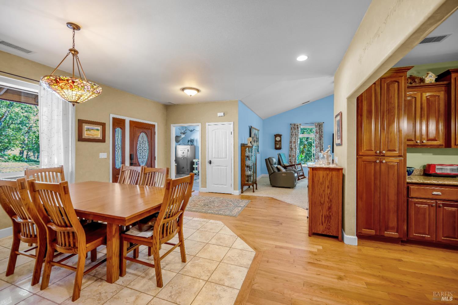 3970 Canyon Road Willits CA 95490