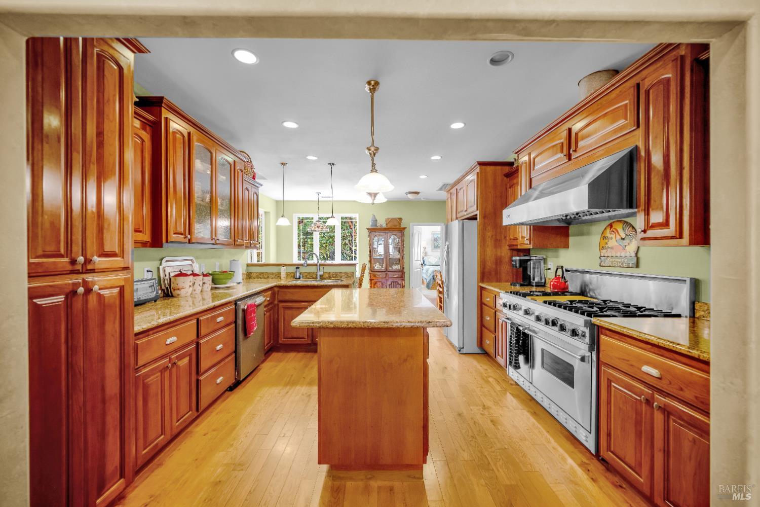 3970 Canyon Road Willits CA 95490