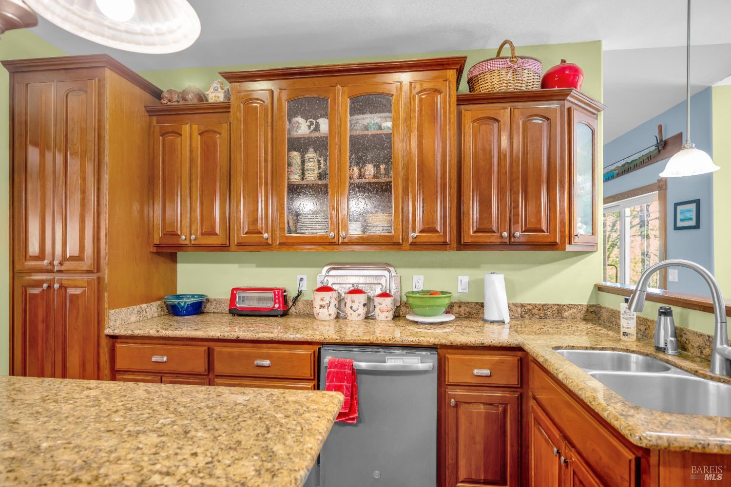 3970 Canyon Road Willits CA 95490