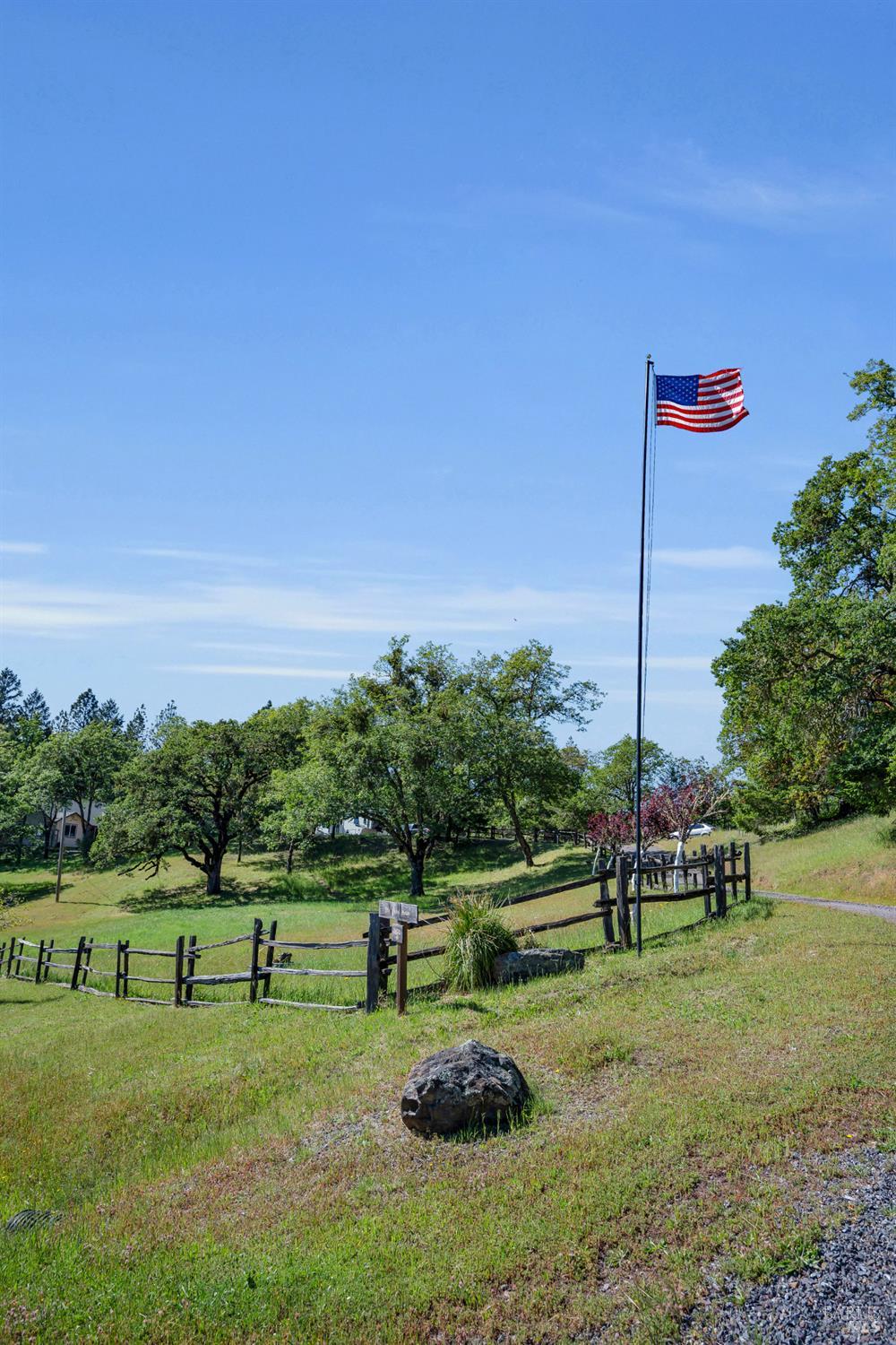 3970 Canyon Road Willits CA 95490