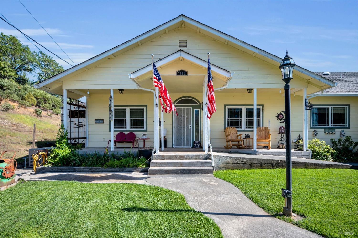 3970 Canyon Road Willits CA 95490