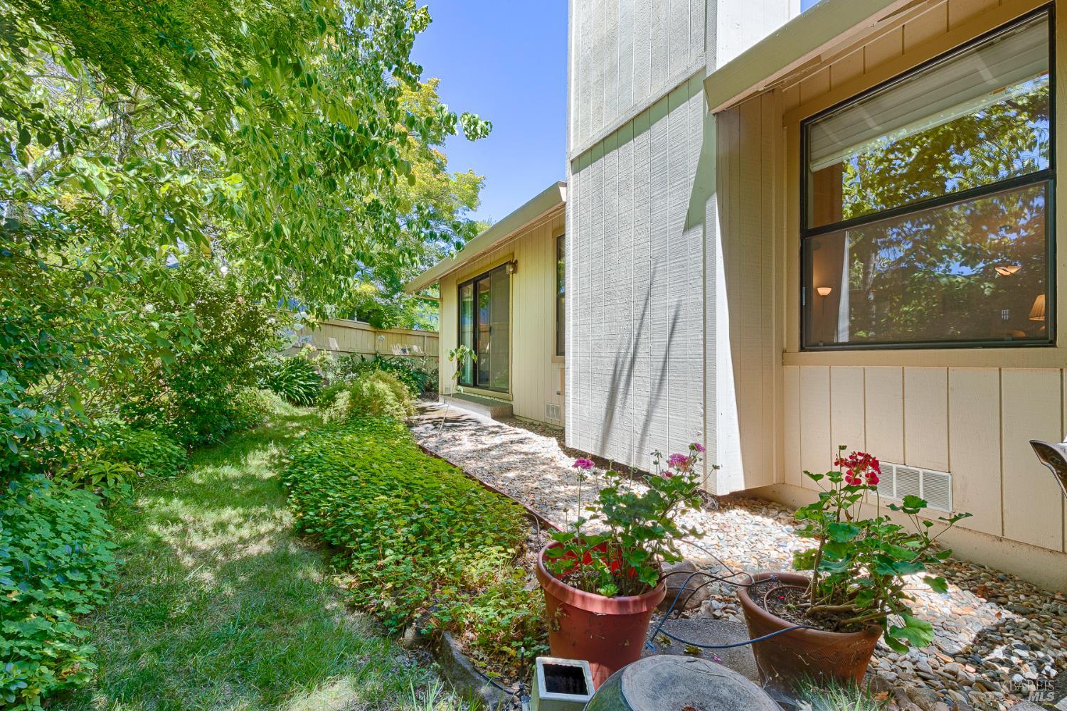 426 Woodley Way Santa Rosa CA 95409